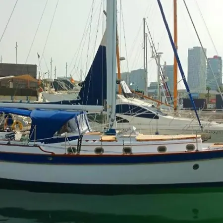 Vintage And Cozy Sailing Boat In Botel Barcelona