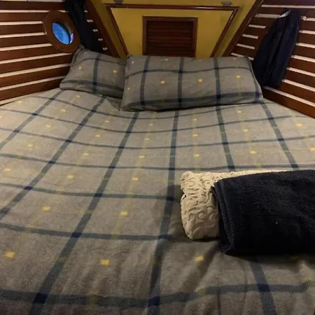 Vintage And Cozy Sailing Boat In Botel Barcelona